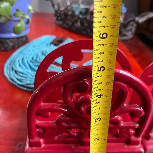 A Pair of Red Cast Iron Napkin or Letter Holders - Picture 7 of 11